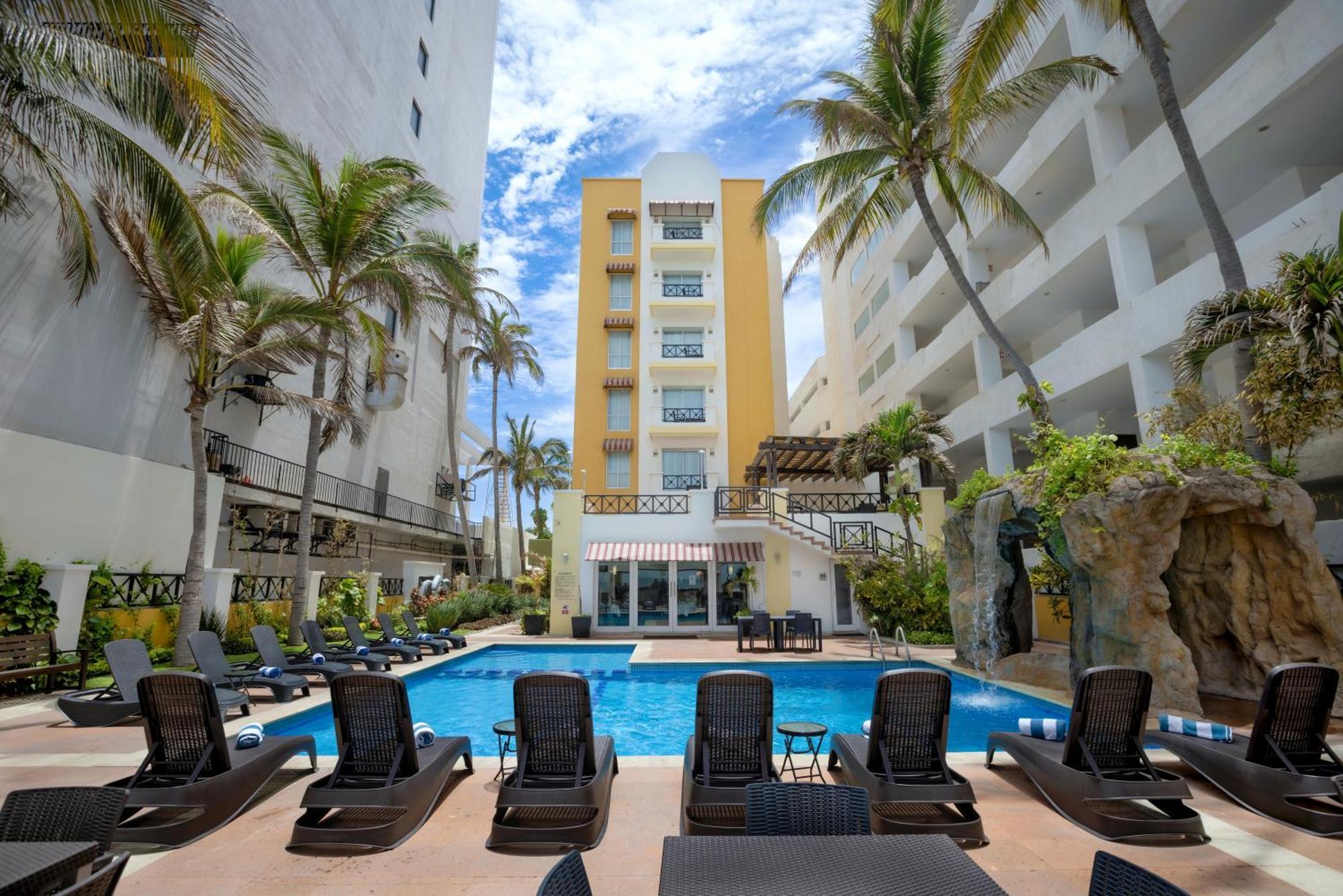 Best Western Hotel Posada Freeman Zona Dorada Mazatlán Eksteriør billede