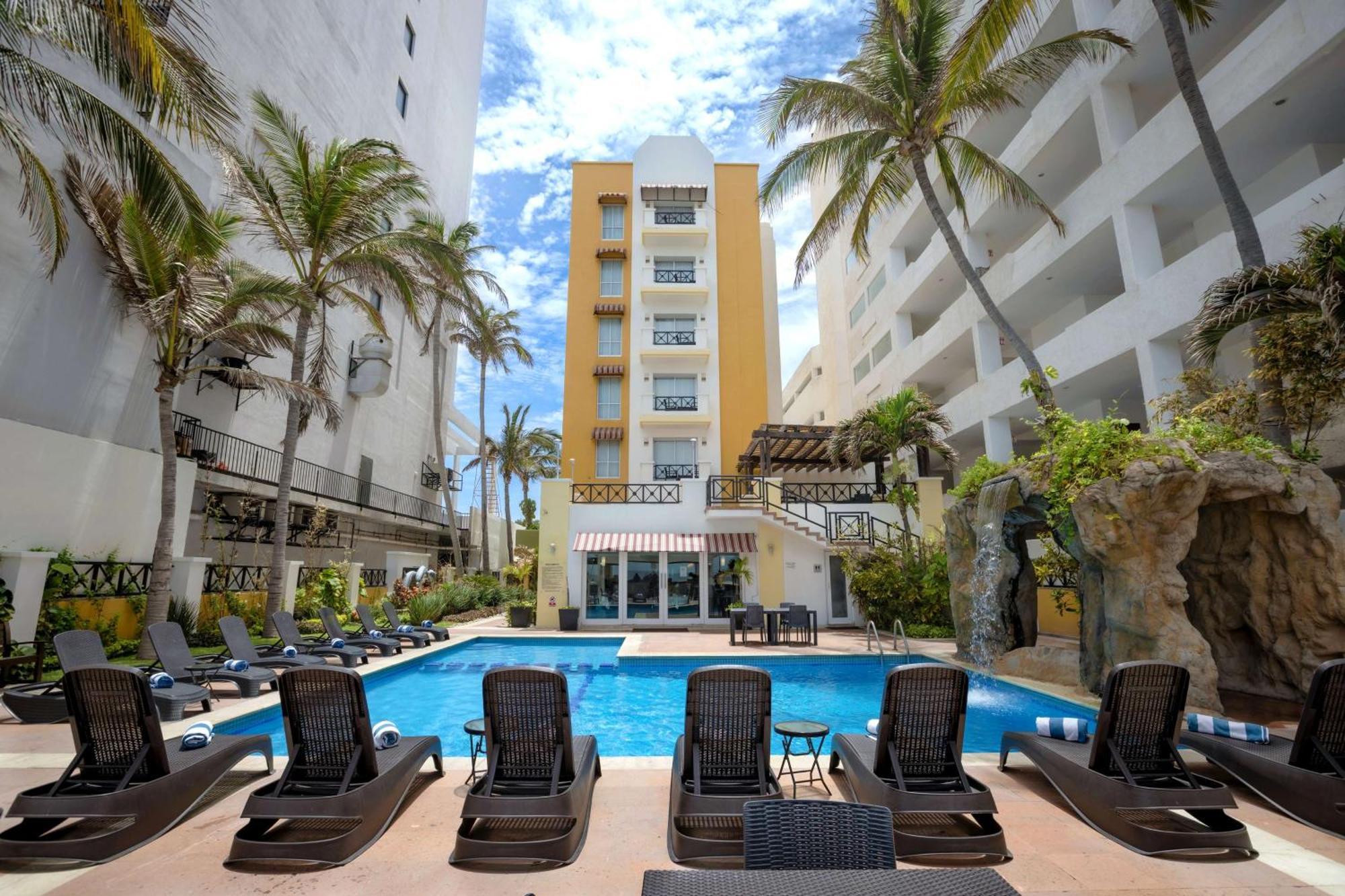 Best Western Hotel Posada Freeman Zona Dorada Mazatlán Eksteriør billede